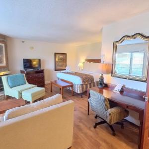 Superior Jr Suite Mountain View with King Bed, Twin Sofa Bed, Fireplace, Jacuzzi