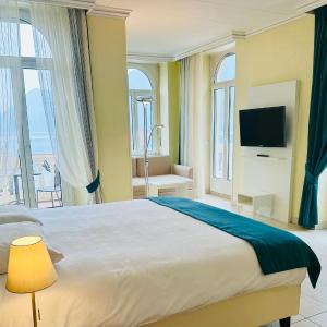 Superior Junior Suite with Lake View