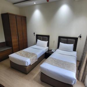 Deluxe Twin Room with Balcony