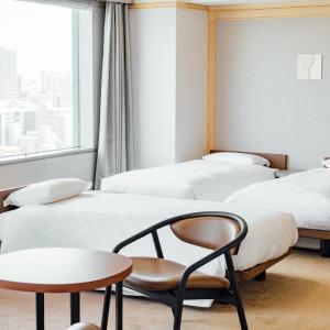 Club Royal Suite Family Room with Lounge Access - Non-Smoking