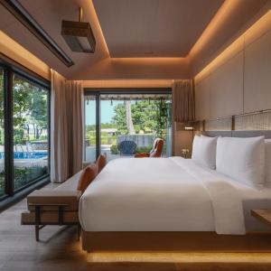 Private Pool Villa - Heated Pool