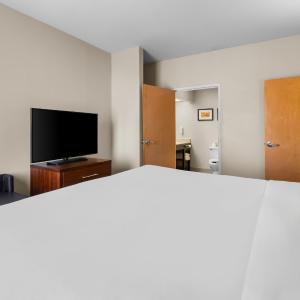 Double Suite with Two Double Beds - Non-Smoking
