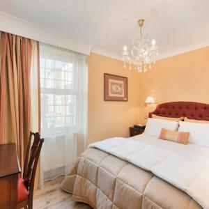 Deluxe Double Room with Shower