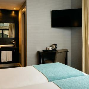 Comfort Cool Room with Ramblas View
