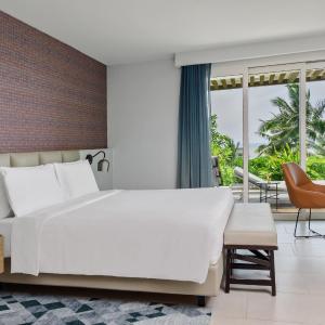 3 Bedroom Suite Pavilion, Private Pool, Ocean View - 2 Kings & 1 Twin