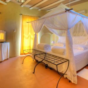 Camelthorn Rooms