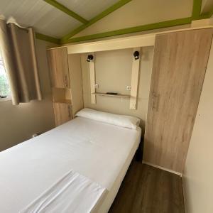 Two-Bedroom Bungalow (5 Adults)