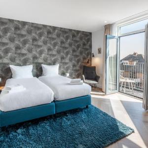 Twin Room with Balcony