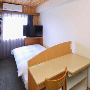 Economy Double Room with Single Bed (No Bath, No Shower) - Non-Smoking