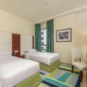 Four-Bedroom Family Suite with Sea View and Balcony