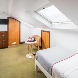 Deluxe Single Room