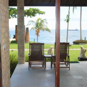 Deluxe Sea Front Bungalow