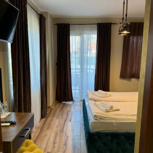 Double Room with Pool View