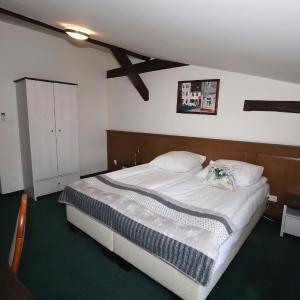 Economy Single Room