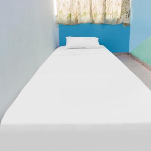 Small Single Room