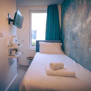 Compact Single Room
