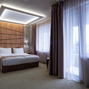 Superior One-Bedroom Suite