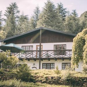 Luxury Family Room (4 Adults + 1 Child)
