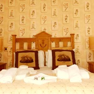 Two-Bedroom Cottage (Sleeps 4)