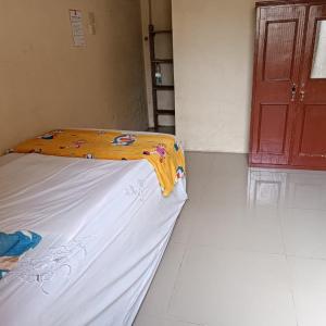 Small Single Room