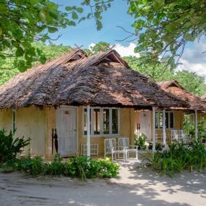 Villa - Beach Front