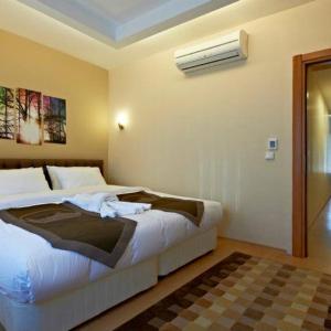 Connecting Family Suite