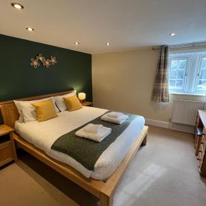 Deluxe King Suite