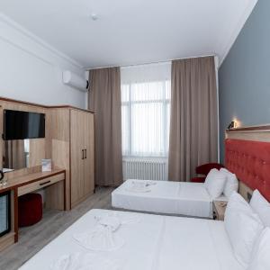 Triple Room with Balcony