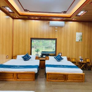 Bungalow - Water Front 