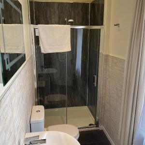 Double Room with Bay Window - Ground Floor