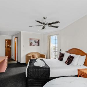 Executive Queen Suite