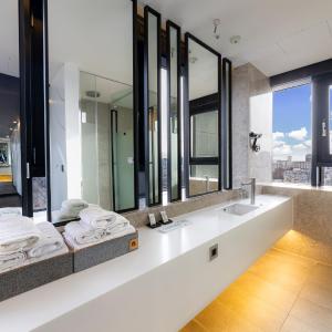 Suite with 2 double beds - B type