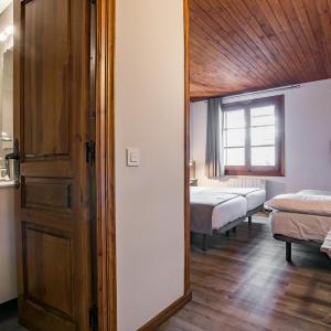 Twin Room with Extra Bed (2 Adults + 1 Child)