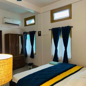 Deluxe One-Bedroom Apartment with Garden View