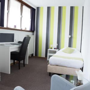 Single Room with Private Bathroom