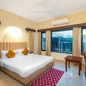 Suite with Garden View