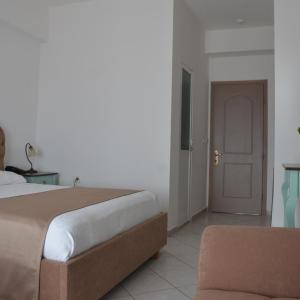 Double or Twin Room with Sea View