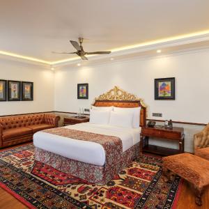 Executive Suite  - 10% Discount on Foods & Soft Beverages* | 15% Discounts on Laundry Services* | INR 500 spa credit during your stay on selective Massage services. TnC Apply.* | Free Mini-bar - 2 cans of soft Beverages (Once on Arrival)