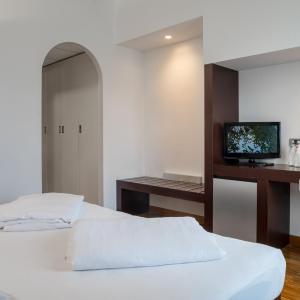 Economy Triple Room