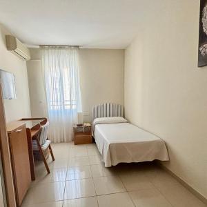 Budget Single Room