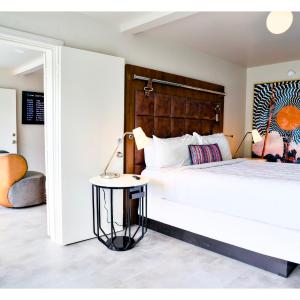 Superior King Suite - Non-Smoking