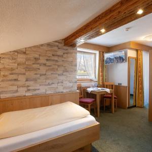 Twin Room with Balcony