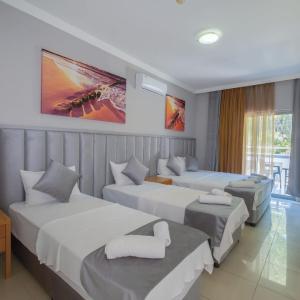 Quadruple Room with Balcony