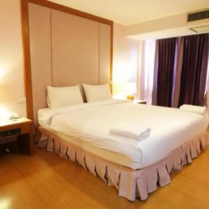 Deluxe Double Room with Bath