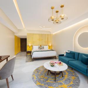 Deluxe Royal Room (Garden Facing)