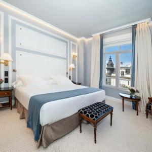 Superior Double Room with City View