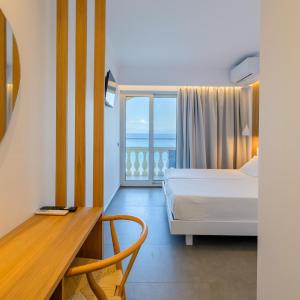 Superior Deluxe Double or Twin Room with Balcony and Pontikonisi island view