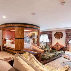 King Suite with Sauna - Non-Smoking