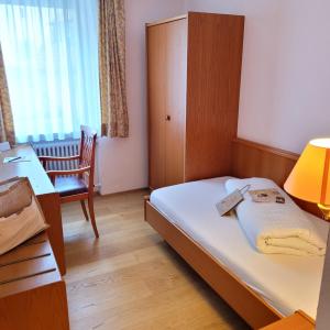 Small Single Room