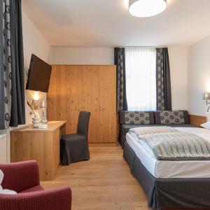 Large Double Room